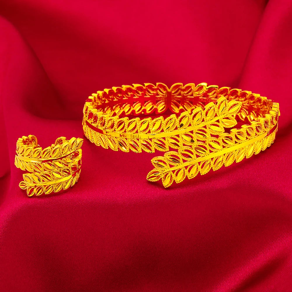 4Pcs Fashion Ladies Watch Jewerly Set Women Diamond Quartz Watch Gold Plated Bangles Exquisite Leaf Cuff Bracelet Ring With Box